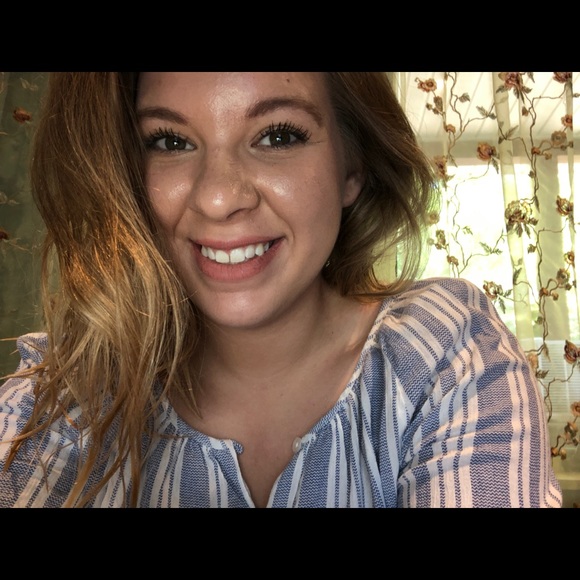 Meet your Posher, Sarah - Picture 1 of 1